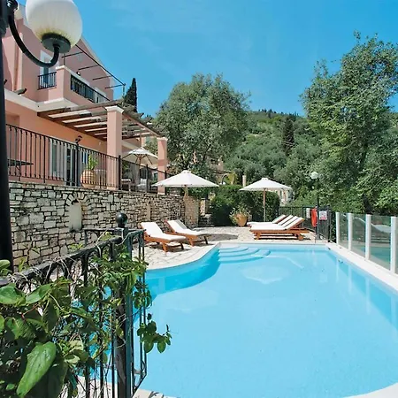 Sleeps 6 Air Con Wifi Villa *